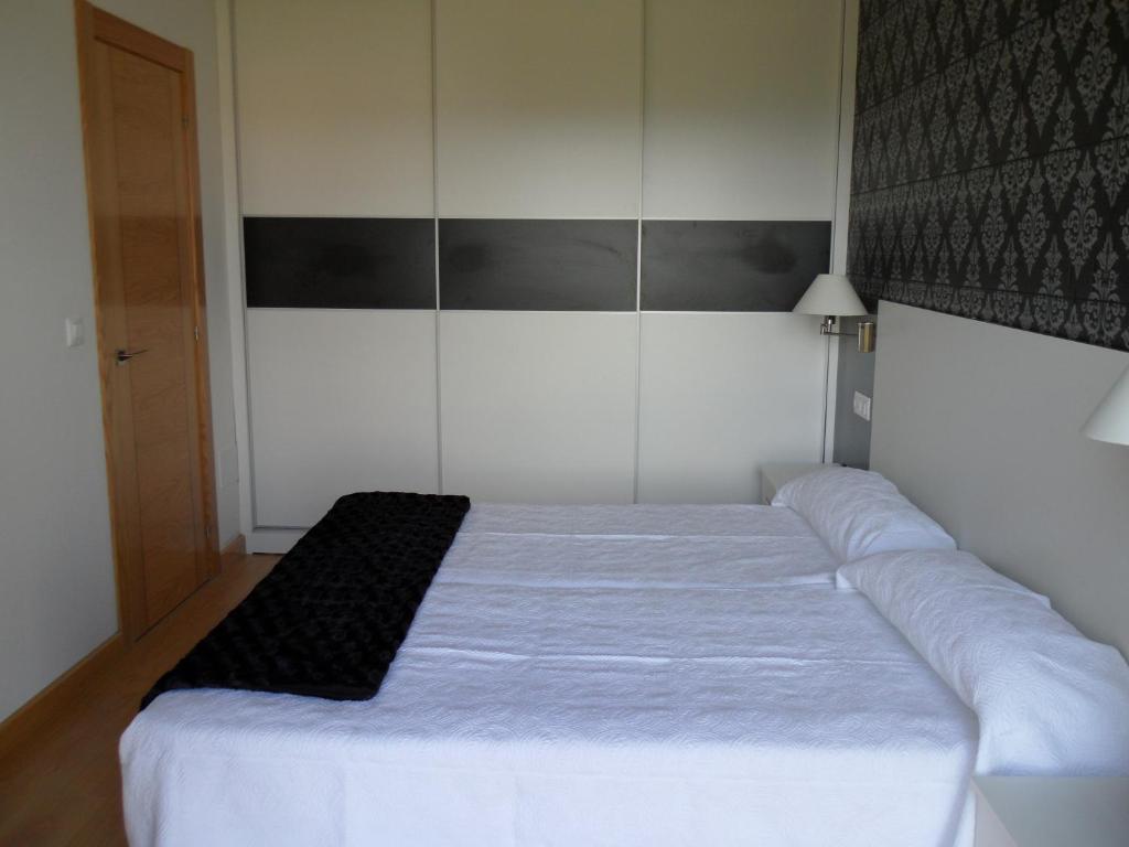 Apartamentos Turisticos Estrella Del Alemar Langre  Værelse billede